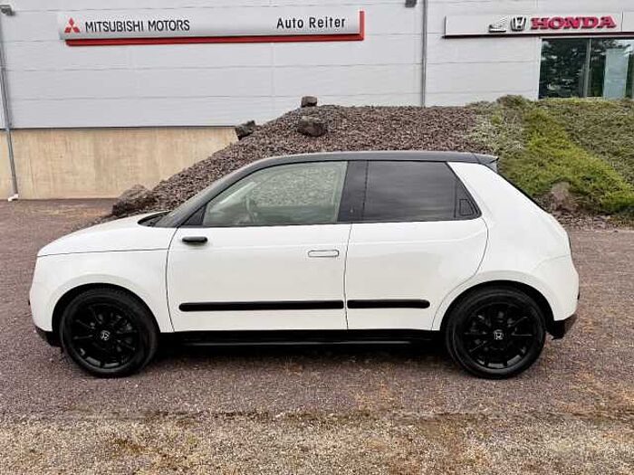 Honda e Basis
