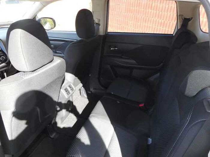 Mitsubishi Outlander Diamant Edition 2WD