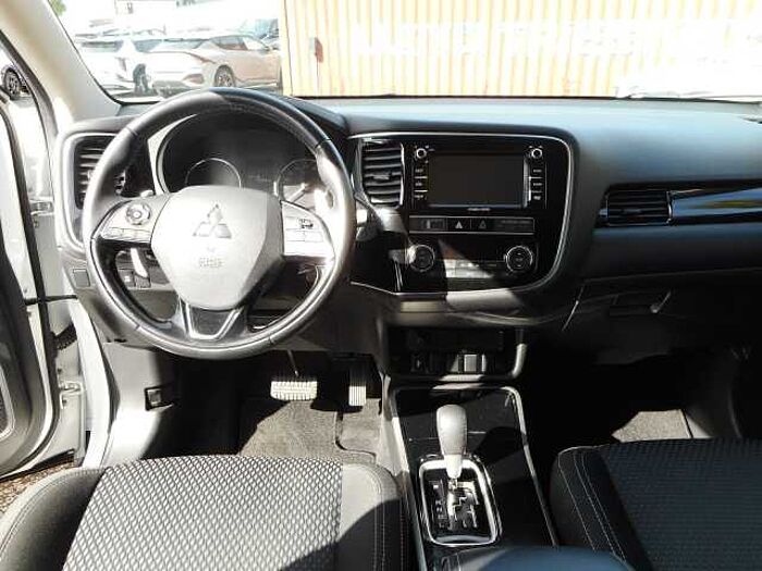 Mitsubishi Outlander Diamant Edition 2WD